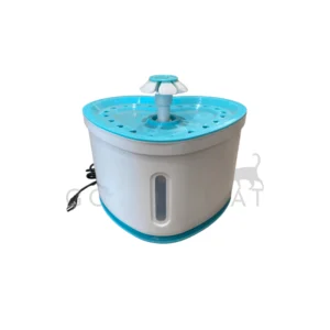 Fuente para gatos con filtro purificador Dale a tu gato la mejor hidratación con esta fuente de agua con filtro purificador, diseñada para mantener el agua en circulación constante y libre de impurezas. Gracias a su filtro reemplazable de alta eficiencia, elimina pelos, residuos, olores y cloro, garantizando agua fresca, limpia y saludable durante todo el día.